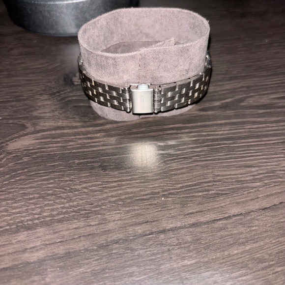 Citizens Mother of Pearl Silver Face Watch - Picture 2 of 3